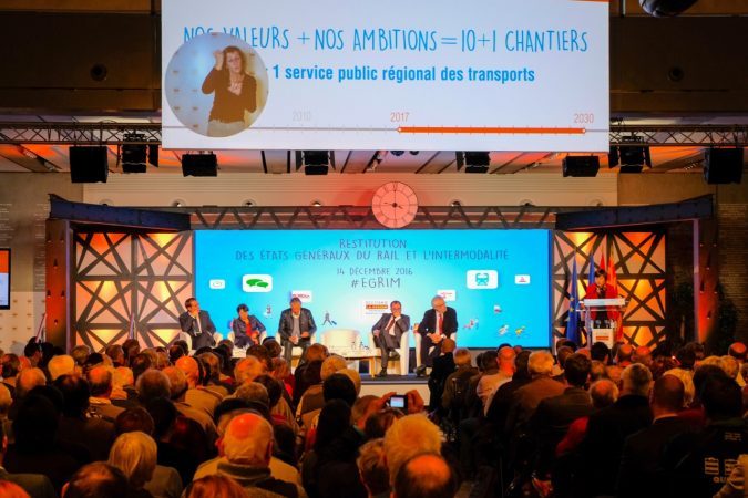 La restitution des états généraux du rail et de l'intermodalité à l'hôtel de région à Toulouse.