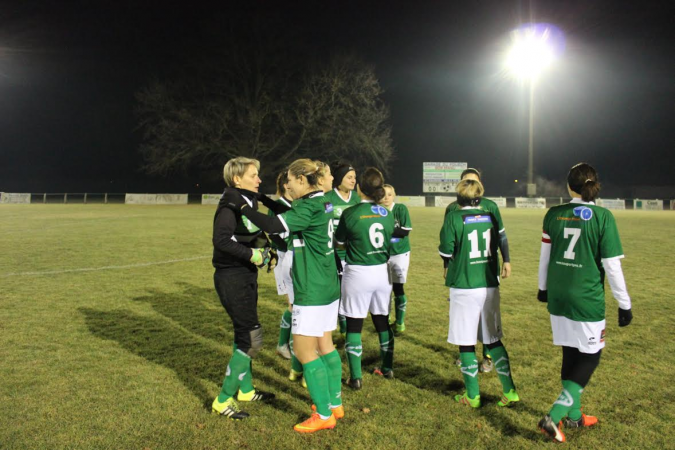 Les encouragements sont de mise avant le coup d'envoi.