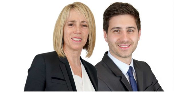 Marie-Christine PAROLIN (à gauche sur la photo) est âgé de 55 ans.