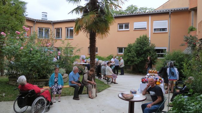 Kermesse dans la cour intérieure
