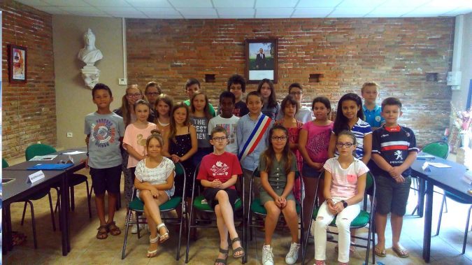 Le nouveau maire Paolo et son conseil municipal