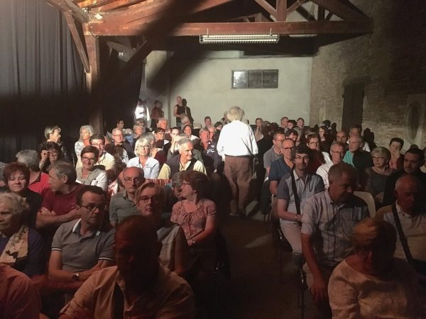 Salle comble pour le spectacle