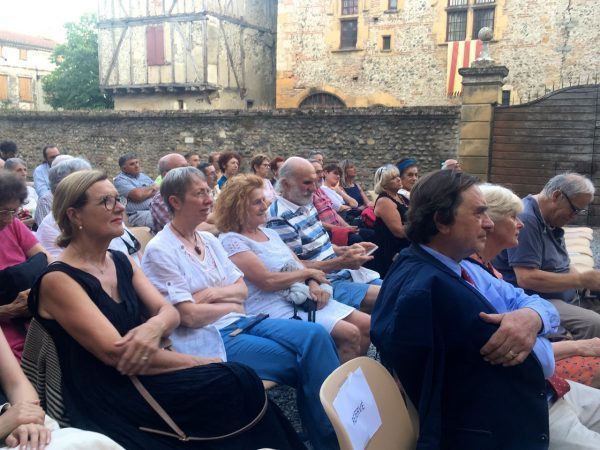 Un public nombreux et averti