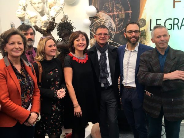 La photo souvenir pour l'inauguration du salon 2019