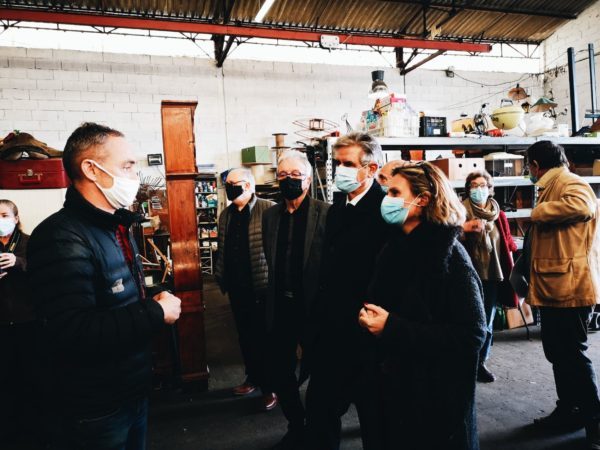 Georges Méric, Sandrine Baylac et Christian Sans visident la ressourcerie