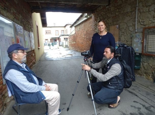 Découvrir la diversité des habitants d'un territoire à travers la captation de leur visage, un projet original de la Compagnie Sputnik.