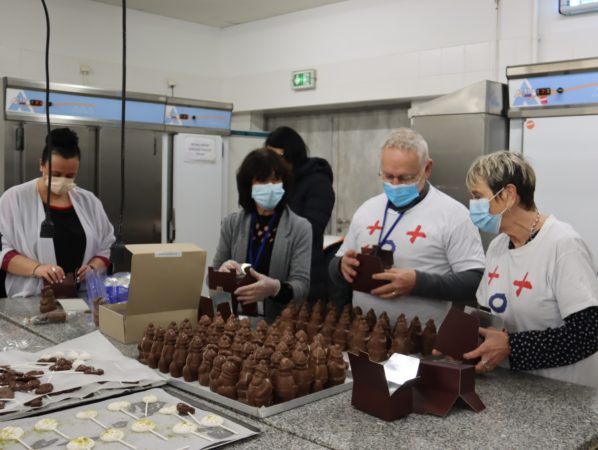 Des bénévoles pour une belle action