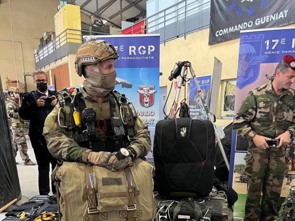 Le sénateur Medevielle a accompli au sein du 17è RGP une mission d'évaluation des moyens de l'Armée de Terre à Montauban.