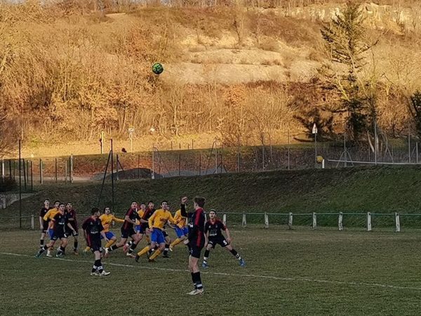 Les U 18 de l'Ecole de foot Save Gesse, ont concédé le nul contre Saint-Sulpice, malgré une bonne prestation.
