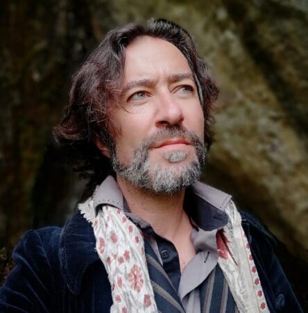 Concert hors du temps à ne pas manquer,flûtes antiques et mythologies avec Maxence des Oiseaux, le 14 mai à la villa gallo romaine de Montmaurin, pour la Nuit des Musées.