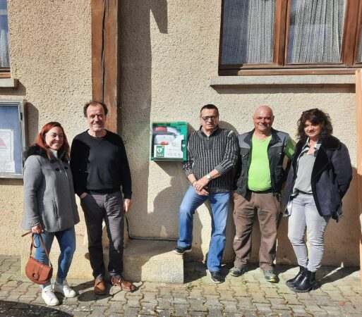 Un défibrillateur est désormais installé sur le mur de la mairie de Blajan.