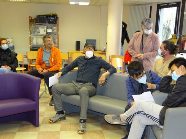 Elie Baup, parrain de la semaine de l'internat d'excellence au collège Charles Suran de Boulogne, a échangé avec les élèves mardi 12 avril.