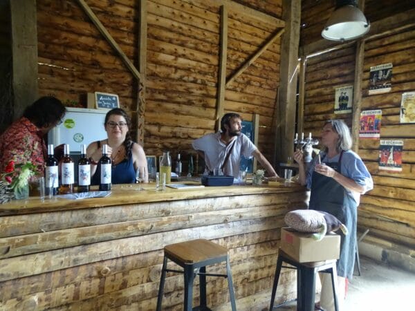 Le Bistrot Paysan Le Séchoir a organisé samedi 21 mai un marché aux producteurs et aux créateurs.