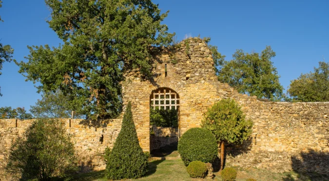Dans le château fort de Saint-Marcet se tiendra prochainement le Festival Marguerite de Comminges, qui célèbre le patrimoine en musique.