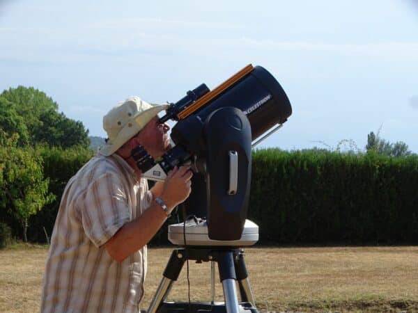 Un week-end instructif et passionnant avec la Nuit des étoiles à la villa gallo-romaine de Montmaurin, les 6 et 7 août. L'astronomie à portée de tous.