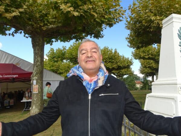 Magyd Cherfi au Salon du livre de Ciadoux, dimanche 25 septembre 22, artiste polymorphe et écrivain de talent.