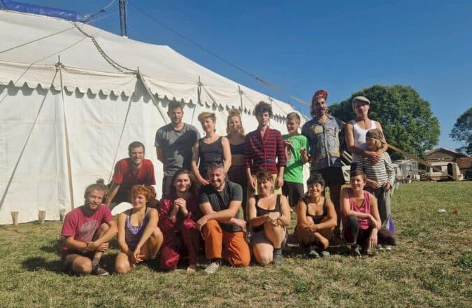 Le cirque Le Bruit donnera une représentation du spectacle travaillé en résidence d'artistes à la Glissade d'Aurignac. Du 3 au 6 novembre prochains.