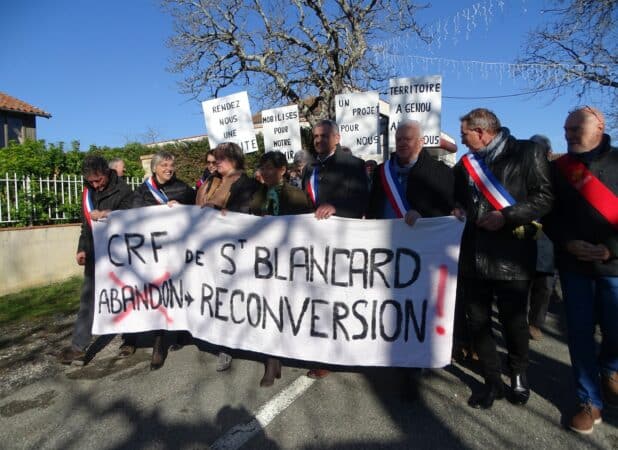 Tout un village et les élus, en marche pour la reconversion du CRF, définitivement fermé le 15 décembre prochain.