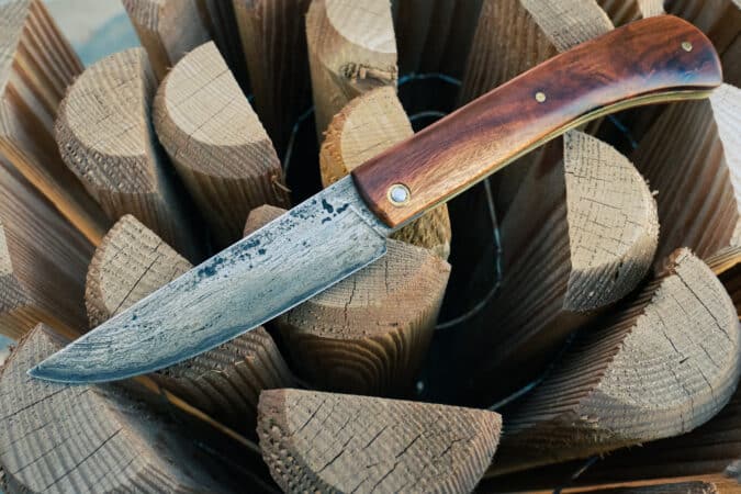 Splendide couteau de Thomas Leucas qui sera présent à ce premier salon du couteau