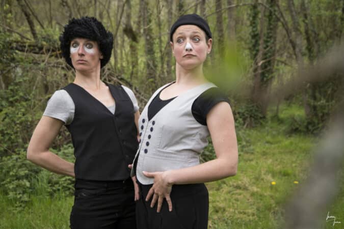 Un spectacle clownesque et poétique au château d'Aurignac le 10 août, à ne pas manquer. (Crédit photo Martela Molucas)