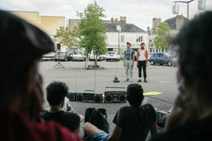 un spectacle à ne pas manquer, L'Air de Rien, la patte inimitable des Pronomade(s), à Boulogne le 8 septembre.