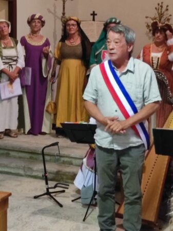 A Moncaup le Maire de la commune Daniel Weissberg a assumé publiquement son initiative d’ouverture de l’église au public,