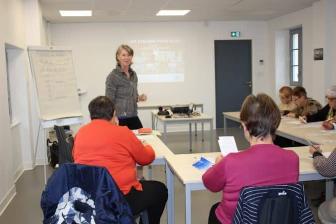 Marie Jardot, animatrice M2P, anime des ateliers sur la nutrition des seniors, en six séances jusqu'en décembre.