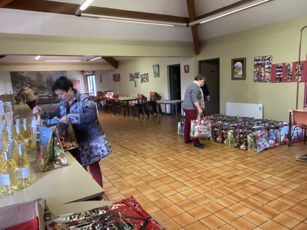 Noël signifie penser aux autres, le CCAS de Boulogne gâte chaque année les anciens de la commune.