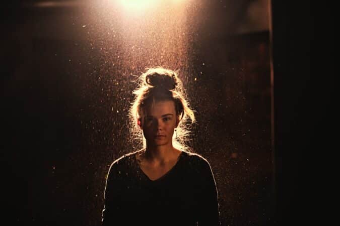 Un super concert de la chanteuse Heeka, à la Pistouflerie samedi 16 décembre.