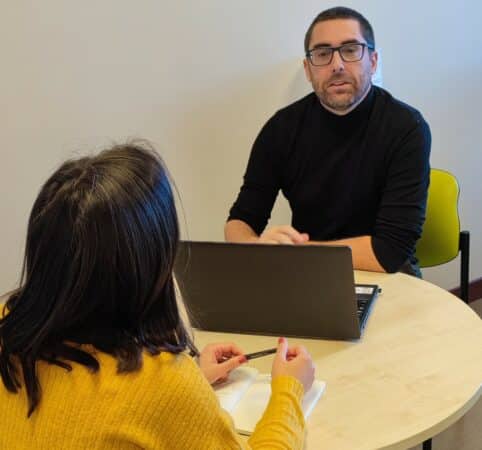 Jérôme Delgao œuvre pour l'emploi local