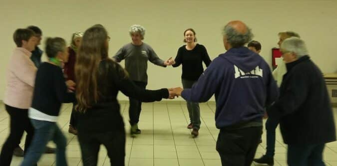 Le Bien Commun, qui organise des animations culturelles à Monléon, s'est doté d'un site internet (atelier de danses trad).