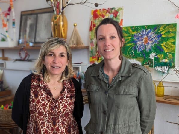 De d à g: Virginie Chenay, Jocelyne Sarraméa