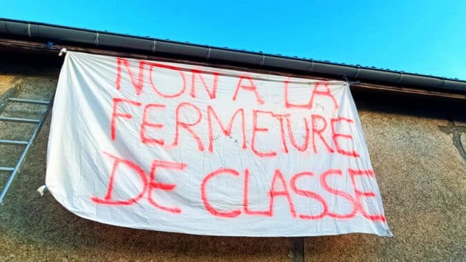 Sauver une classe à la rentrée à l'école primaire d'Aurignac, la mission de l'APE, Une pétition à signer est en ligne.
