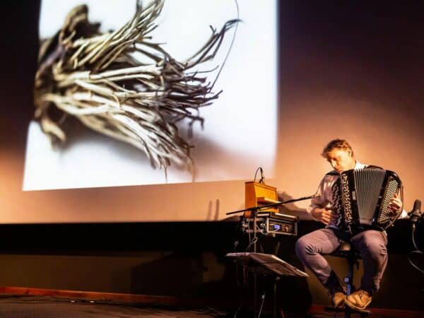 Un spectacle qui mêle la photo, la vidéo, la poésie et la musique pour le 1er rendez-vous culturel du Musée de Peinture à Saint-Frajou.