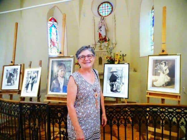 La prochaine expo des artistes de l'Atelier de peinture de Péguilhan aura lieu fin juillet, avec Camell'Arts. (Josette Aspect lors d'une précédente exposition).