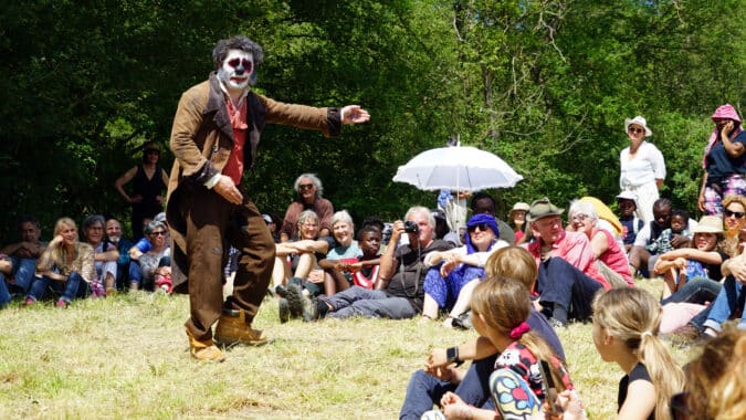 Chemins Faisants, une randonnée ponctuée de trois haltes spectacles.