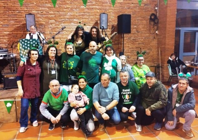 Soirée espagnole à la piscine avec le Fil Comité des fêtes (photo illustration).