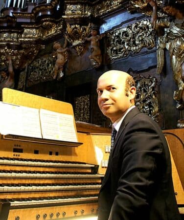 Un concert de l'organiste Jesus Sampedro à la collégiale de Castelnau, réservez la date.