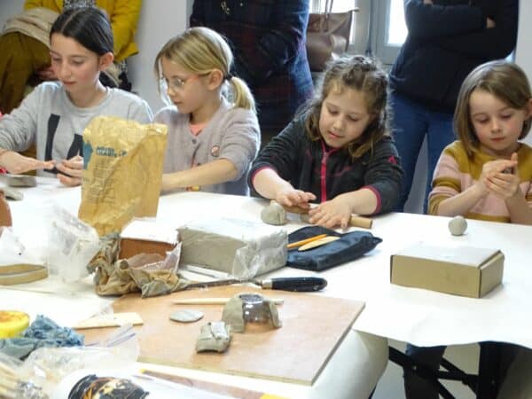 Des ateliers, des visites insolites, des animations, le musée archéologique de Montmaurin embellit les vacances. Consultez le programme.