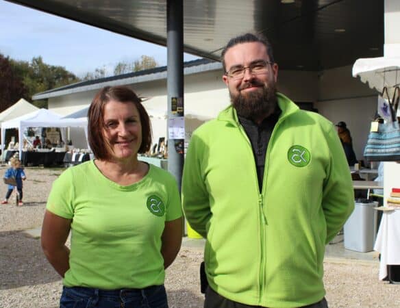 Caroline Chialva, organisatrice de la fête au Musée de l'Aurignacien, et Sébastien Marzin, directeur du Musée.