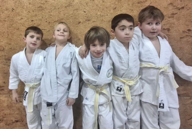 es mini-poussins ont obtenu la médaille d’argent