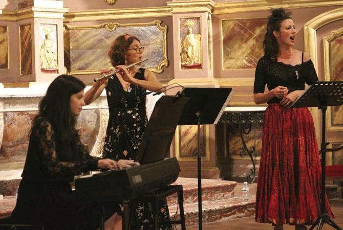 Le Trio Classique « Les Zoiselles » en concert de Noël En l’église d’Arbas Lundi 22 décembre.