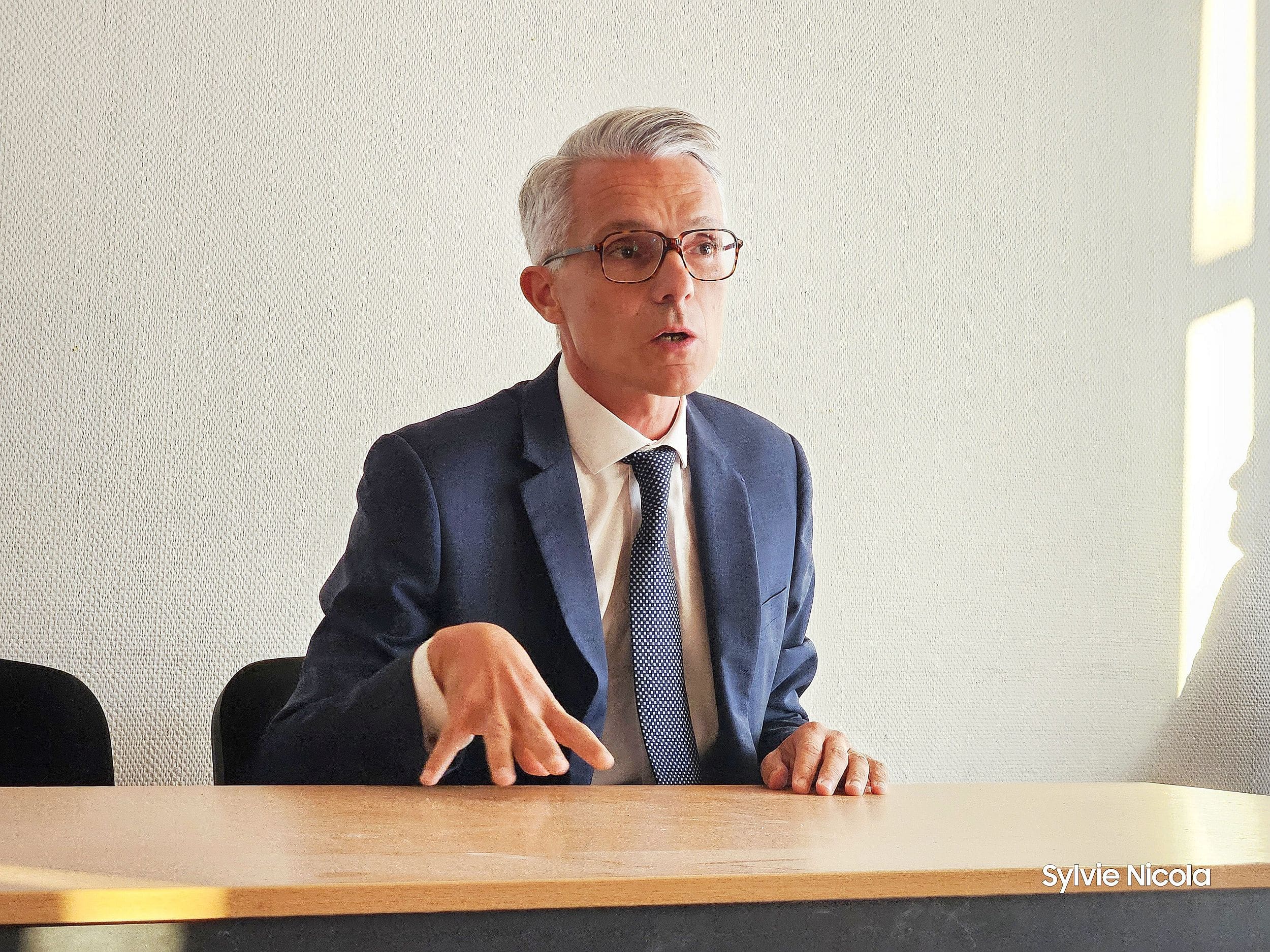 Christophe Amunzatéguy, Procureur de la République, au contact des maires à Aurignac.